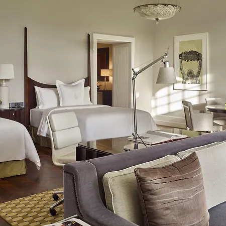 Four Seasons Gresham Palace Hotel 5*