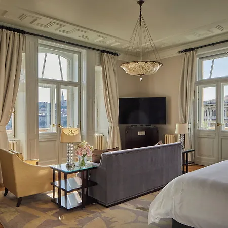 Four Seasons Gresham Palace Hotel Budapešť
