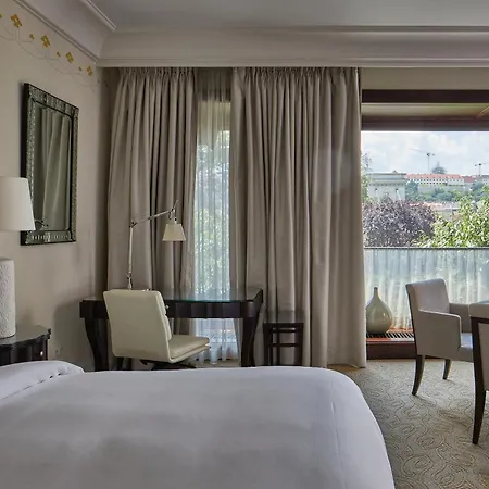 فندق فور سيزونز جريشام بالاس 5*