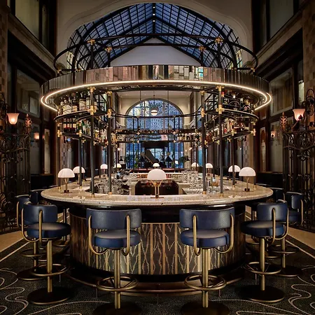 Four Seasons Gresham Palace Hotel