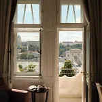 فندق فور سيزونز جريشام بالاس 5*