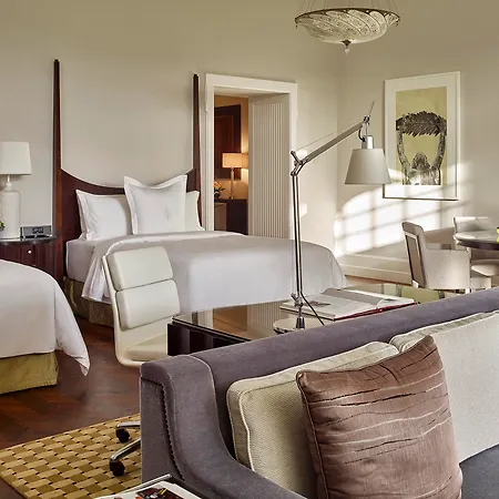 Four Seasons Gresham Palace Hotel