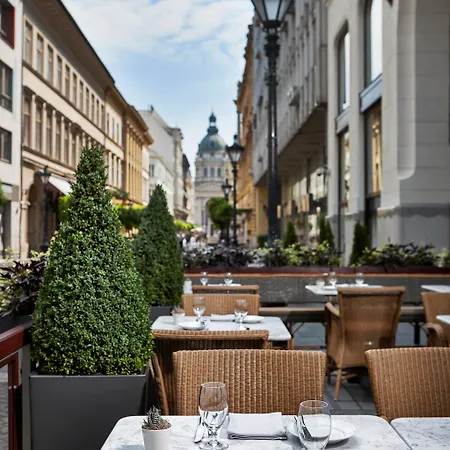 Four Seasons Gresham Palace Hotel 5*