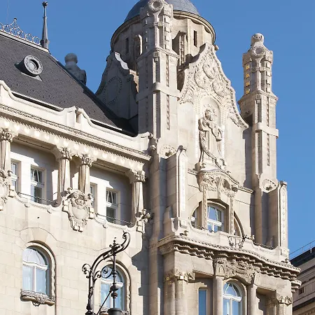 Four Seasons Gresham Palace Hotel