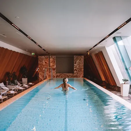 Four Seasons Gresham Palace Hotell 5*