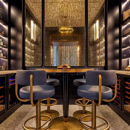 Four Seasons Gresham Palace Hotel 5*