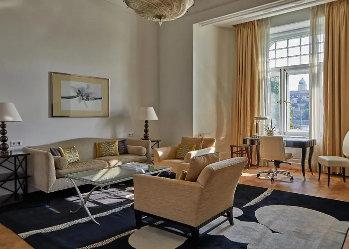 Four Seasons Gresham Palace Отель 5*