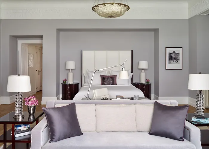 Four Seasons Gresham Palace Отель 5*