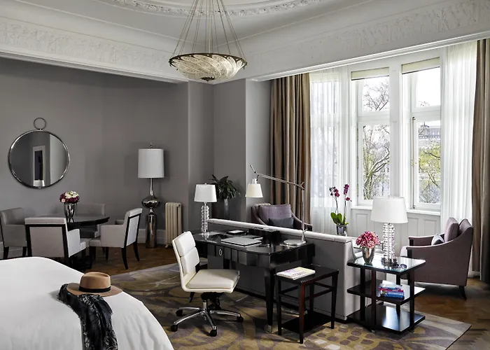 Four Seasons Gresham Palace Будапешт