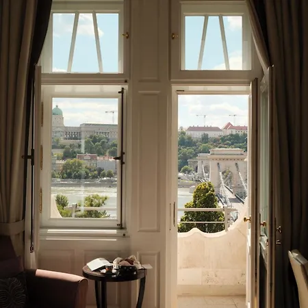 Szálloda Four Seasons Gresham Palace 5*