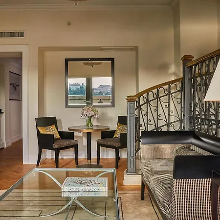 Hotel Four Seasons Gresham Palace 5*